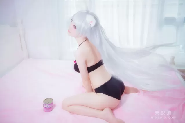 大胸萌妹妖少you1 《羽川翼》 写真集