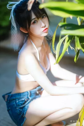 [COS福利] 超人气Coser鳗鱼霏儿 《海边》写真集