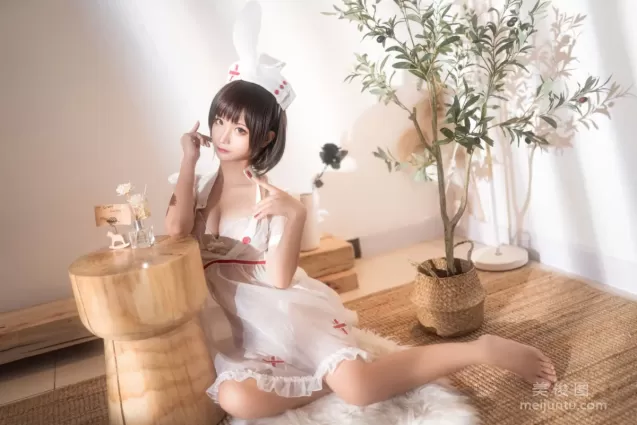 [COS福利] 动漫博主蠢沫沫 《透明护士》 写真集