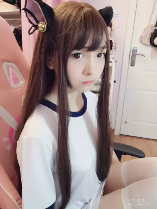 二次元美女古川kagura 《猫耳体操》 写真集