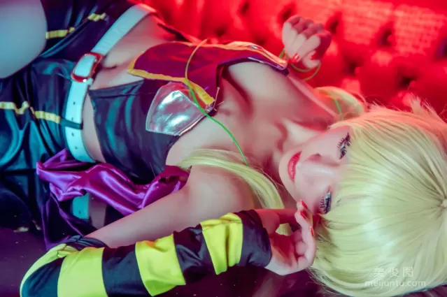 [COS福利] __KETTOE 《V家 GUMI》 写真集