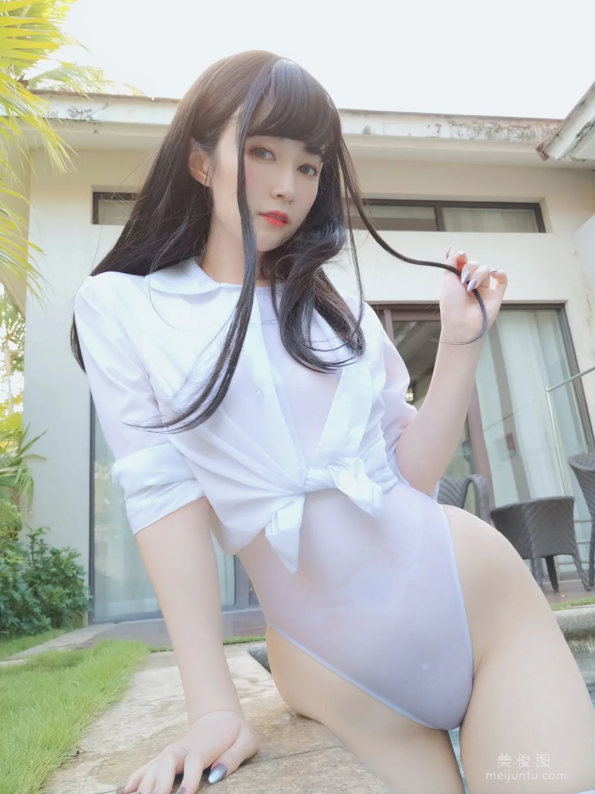 Coser小姐姐白银 《游泳课》 写真集