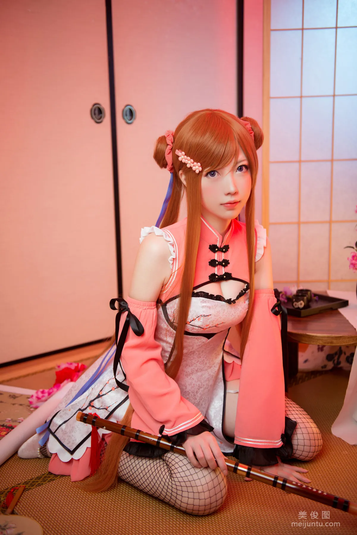 [COS福利] 大胸萌妹妖少you1 《春梅》 写真集