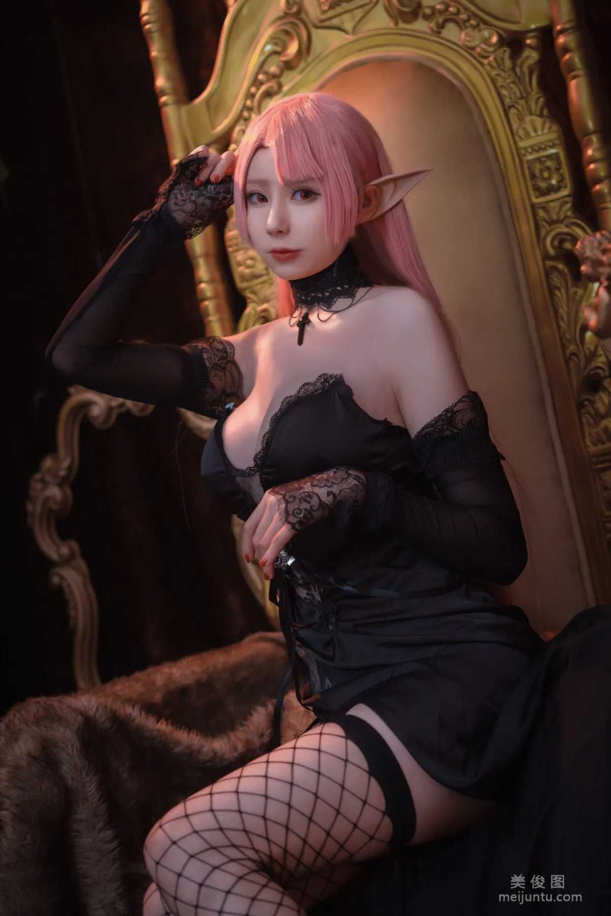 [COS福利] 西园寺南歌 《约克公爵》 写真集