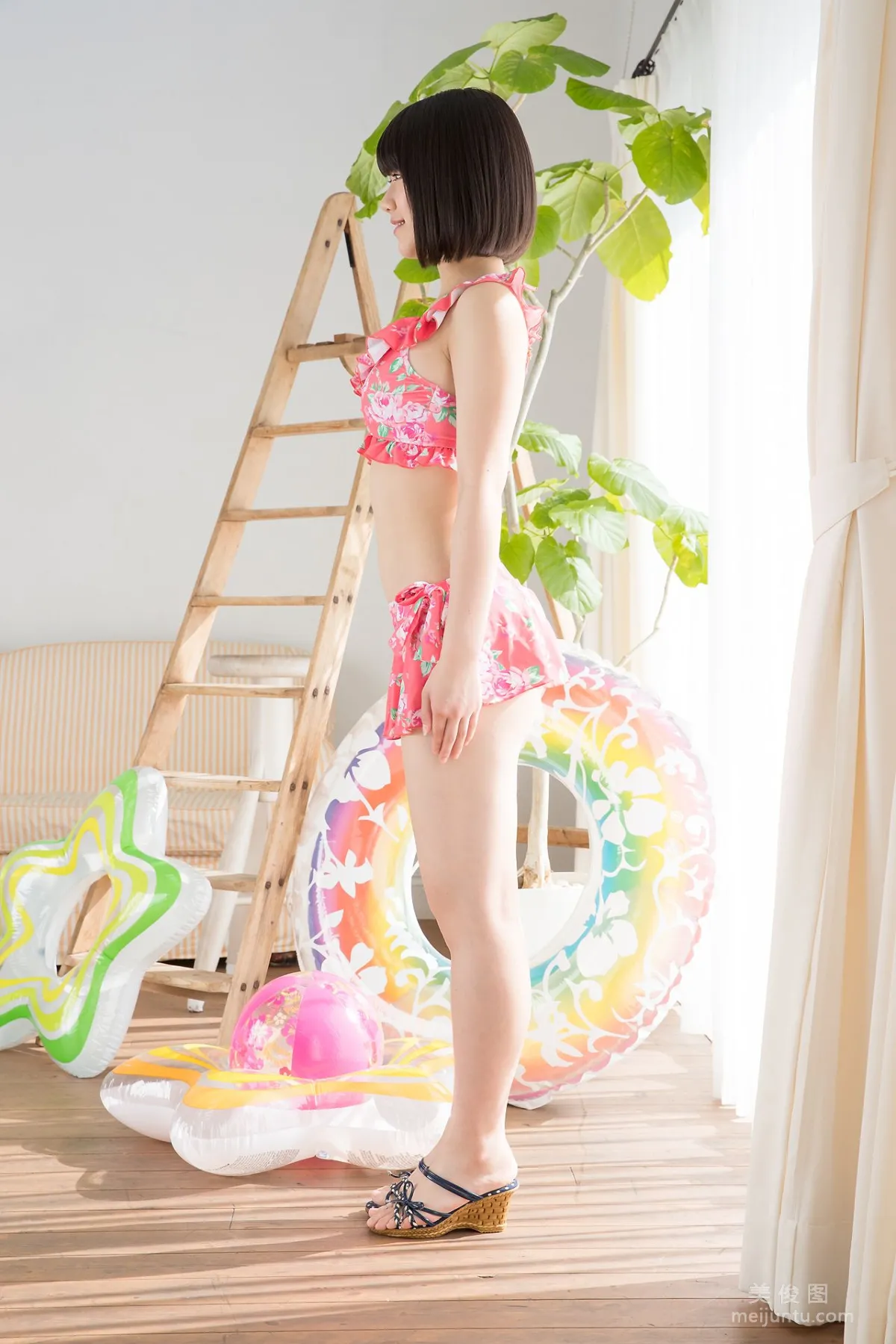 [Minisuka.tv] 沢村りさ - Limited Gallery 7.3 写真集