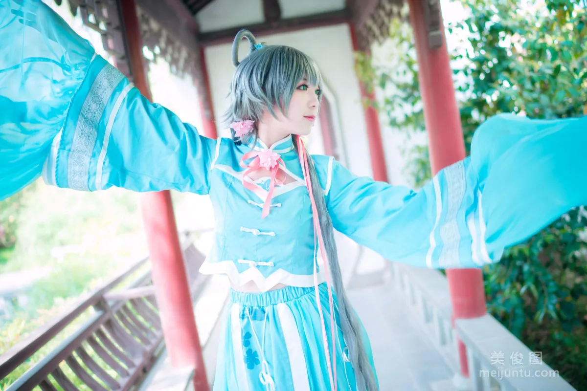 [COS福利] 小姐姐弥音音ww 《洛天依》 写真集