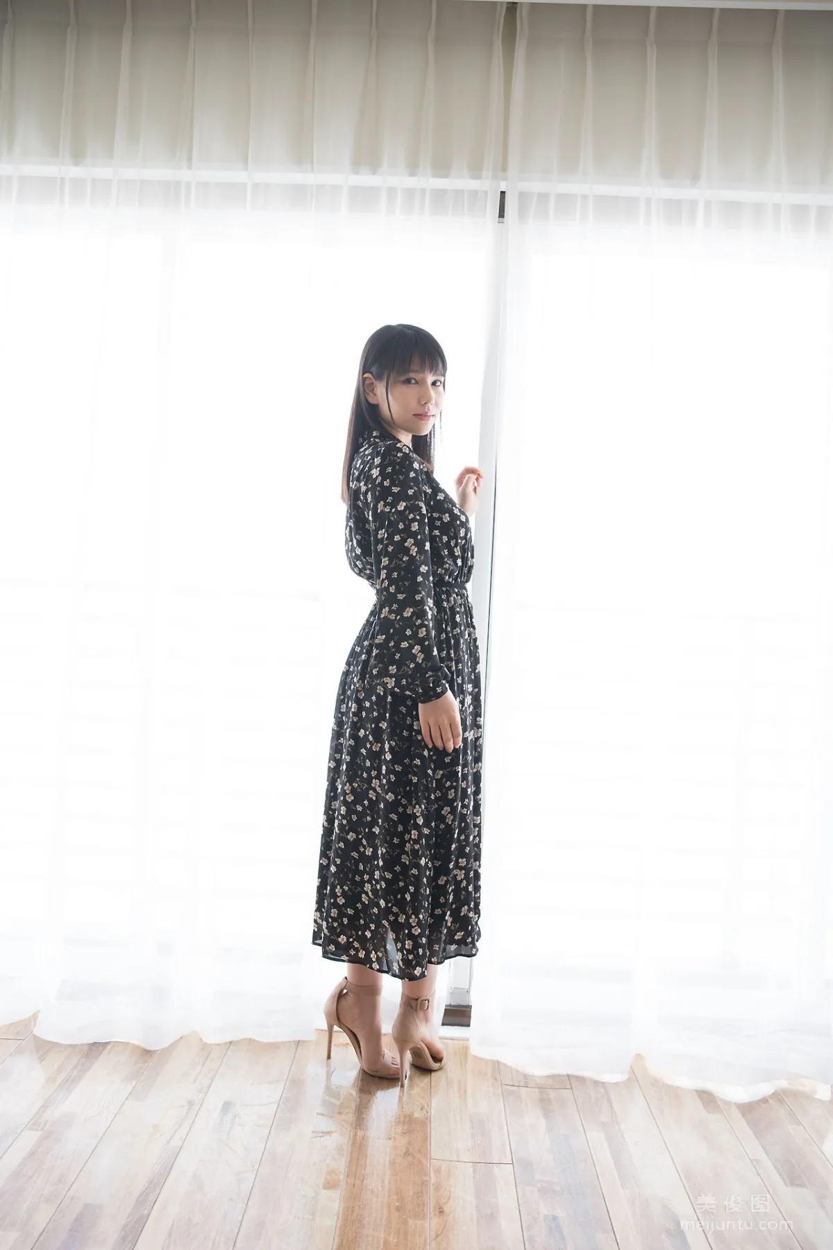 新垣優香 - Secret Gallery (STAGE2) 01 [Minisuka.tv] 写真集