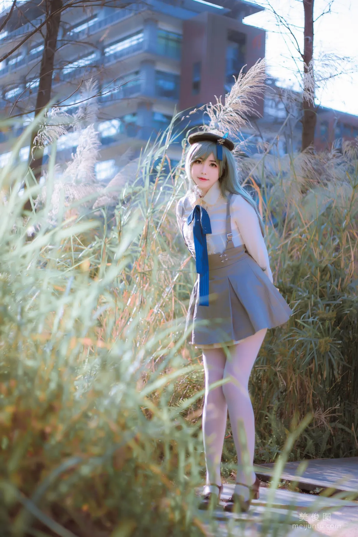 [COS福利] 塔塔_Lo1iTa 《三号写真本》 写真集