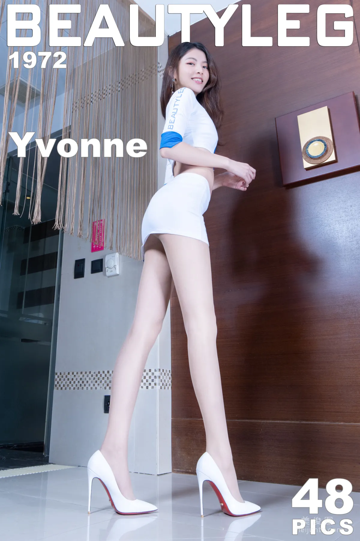 [Beautyleg] No.1972 Yvonne 《2套丝袜制服美腿》 写真集