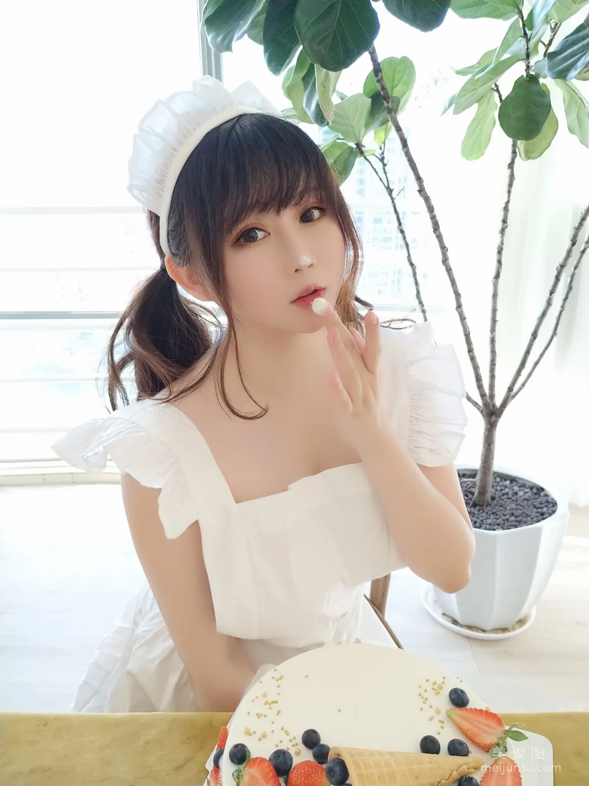 [Cosplay] 是依酱呀 - 小厨娘