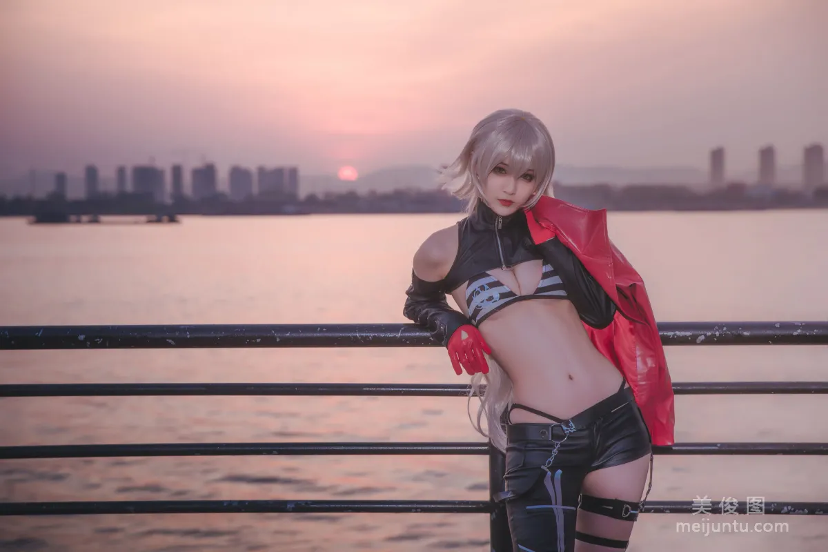 [Cosplay] 铁板烧鬼舞w - 中山码头黑贞黑呆双人