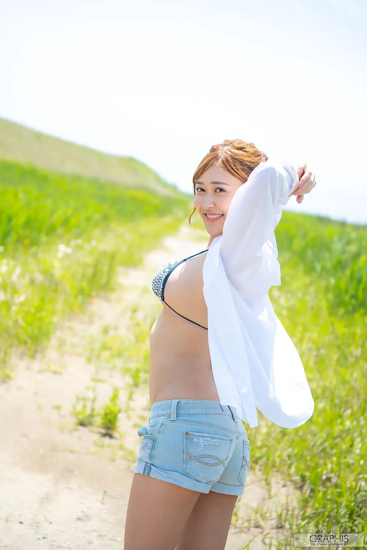 [Graphis] 初脱ぎ娘 No.170 蜜美杏 An Mitsumi First Gravure