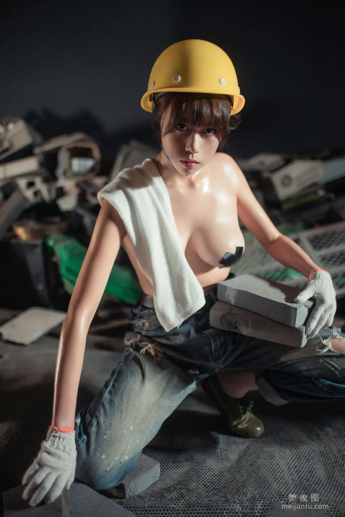 [Cosplay] 奈汐酱nice - 咱们工人有力量 写真集