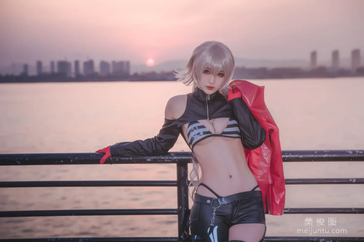 [Cosplay] 铁板烧鬼舞w - 中山码头黑贞黑呆双人