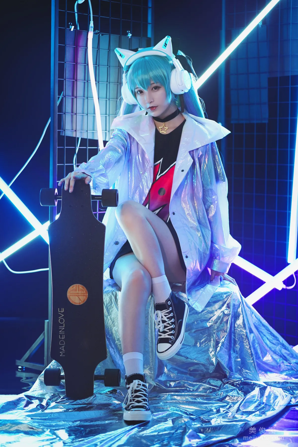 [Cosplay] 动漫博主铁板烧鬼舞w - 妖舞耳机miku 写真集