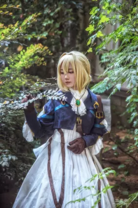 [Cosplay写真] 弦音sic - 紫罗兰永恒花园 薇尔莉特・伊芙加登