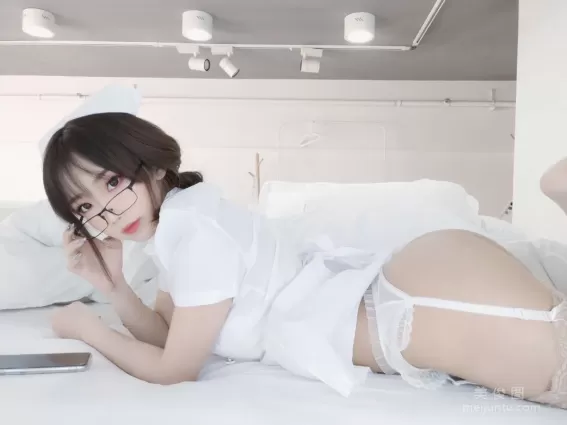 [Cosplay] 白嫩美少女鬼畜瑶 - 笨蛋护士