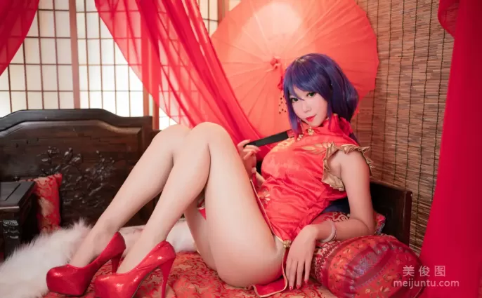 [Cosplay写真] 动漫博主Money冷冷 - 高雄红旗袍