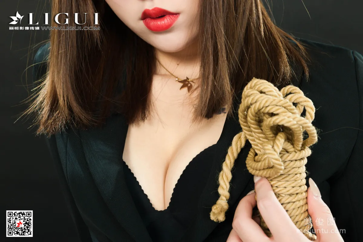[丽柜美束Ligui] 网络丽人 Model 多多 - 黑丝捆绑女郎