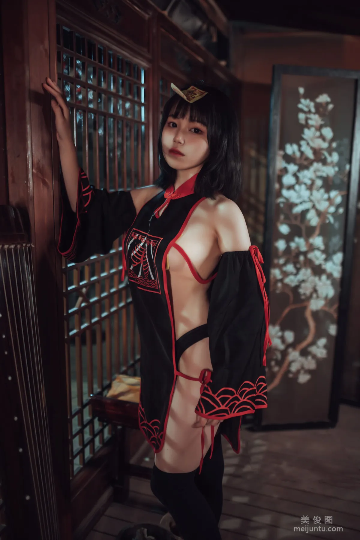 [Cosplay] 七月喵子 - 小僵尸
