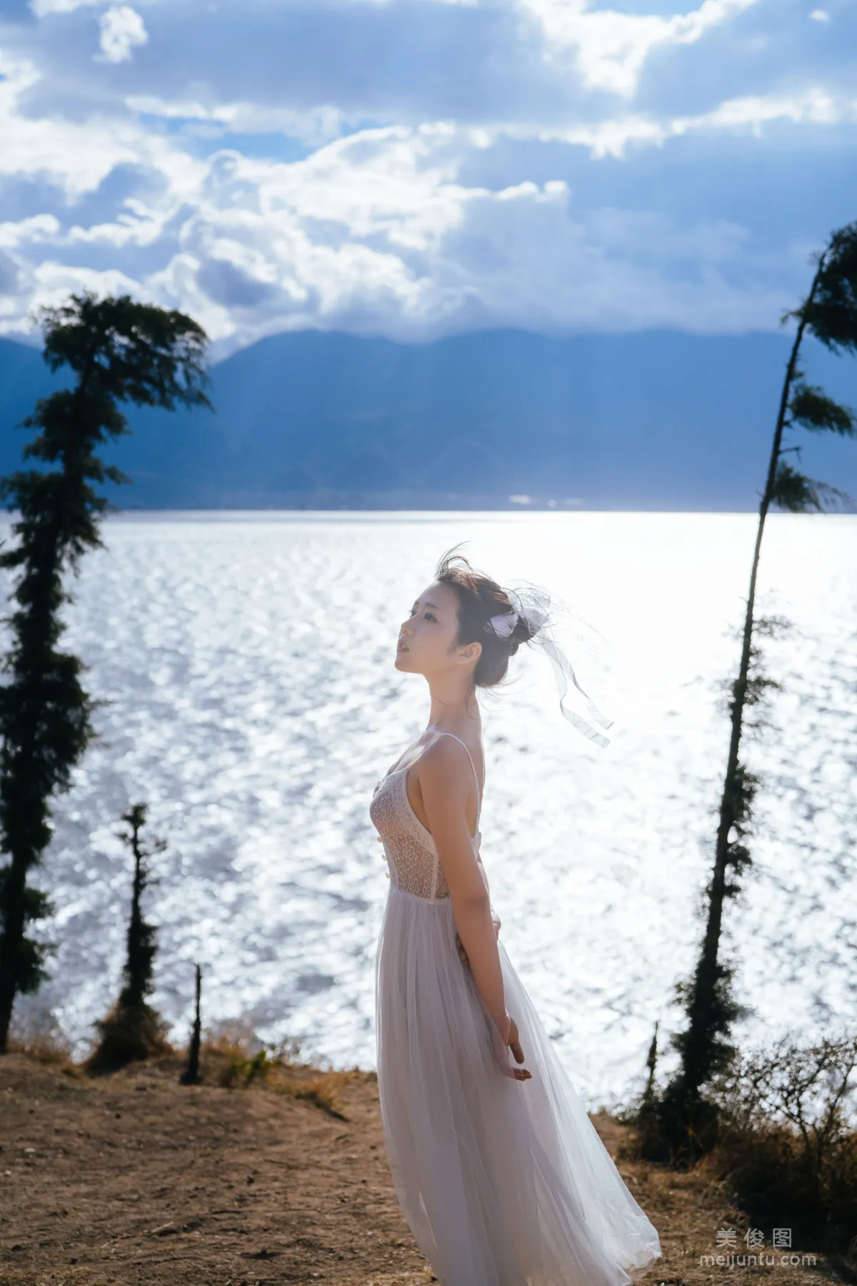 [喵糖映画] VOL.306 海边姑娘 写真集