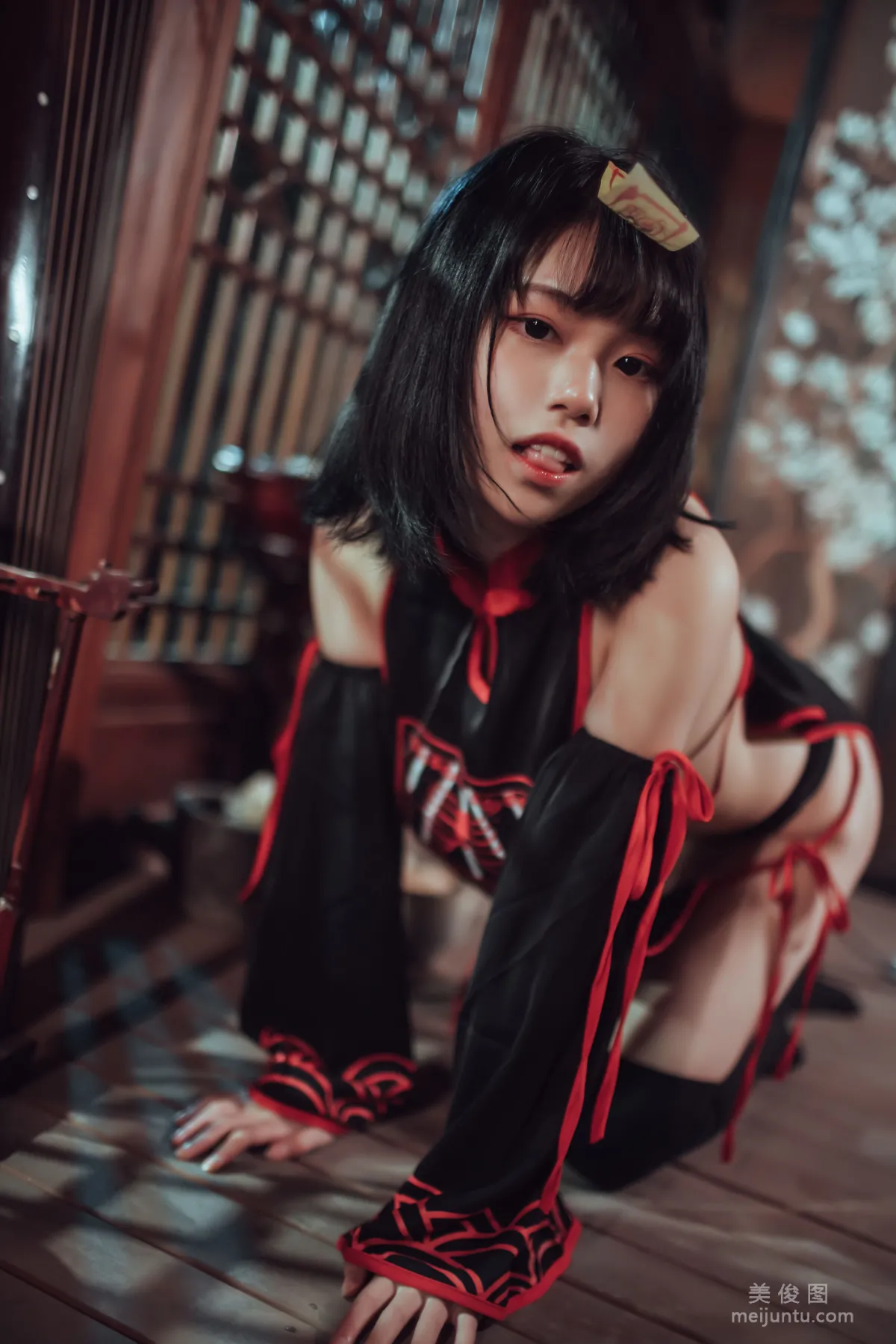 [Cosplay] 七月喵子 - 小僵尸