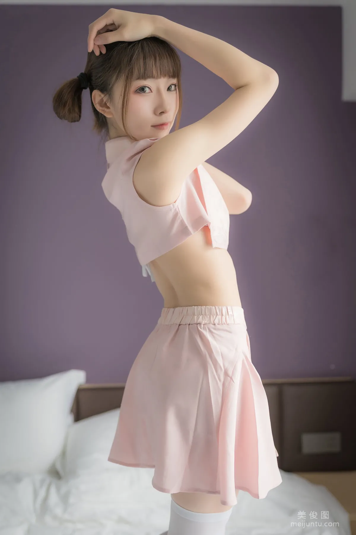 [网红COSER] Kitaro_绮太郎 - 粉色团子 写真集