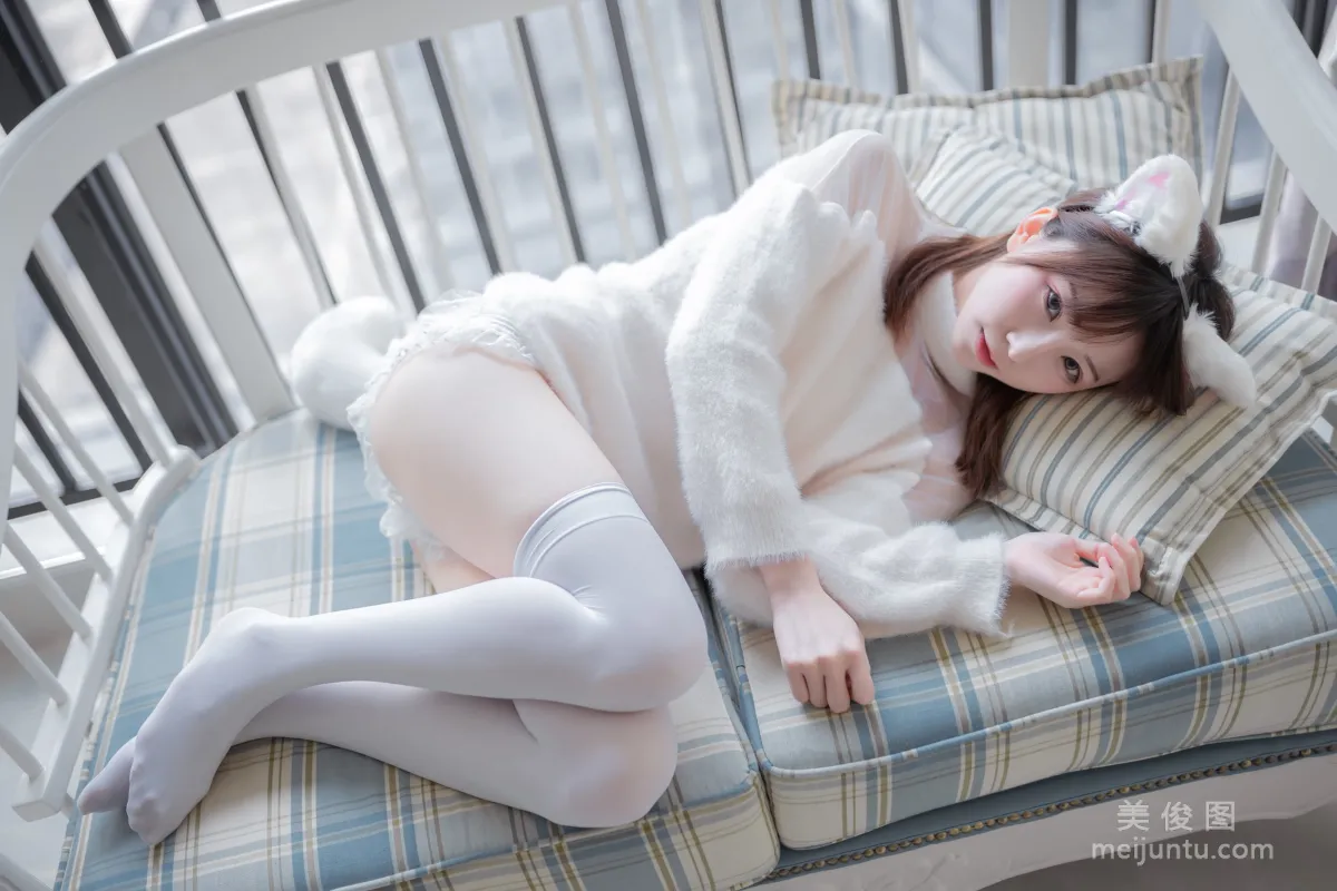 [网红COSER] 动漫博主Kitaro_绮太郎 - 白喵女友 写真集