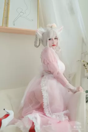 [网红COSER] 小仓千代w - 透明粉色女仆 写真集