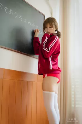 [网红COSER] 小仓千代w - 红色体操服 写真集