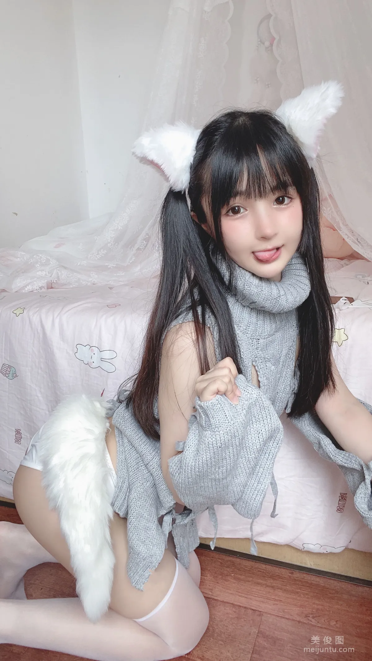 [网红COSER] 桜井宁宁 - 白い猫ちゃん 写真集