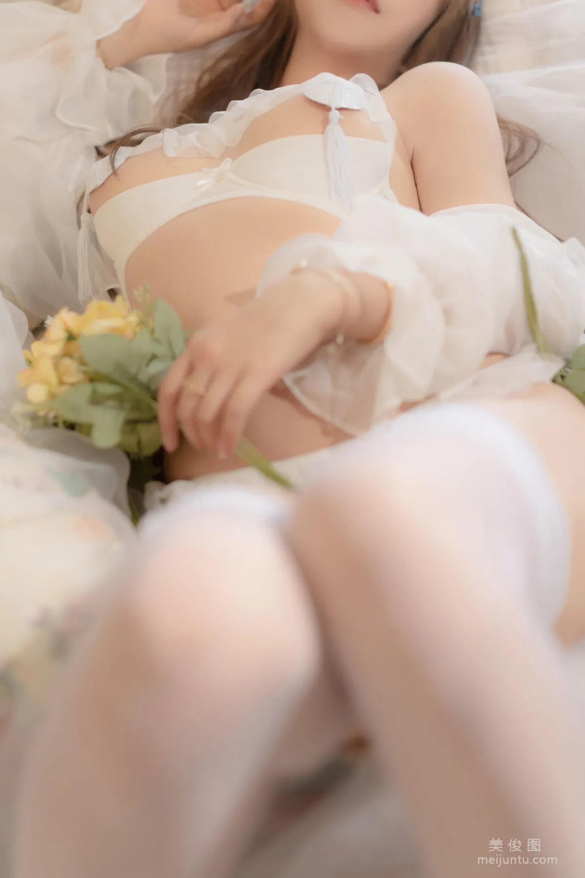 [网红COSER] 斗鱼米线线sama - 坠落天使 写真集