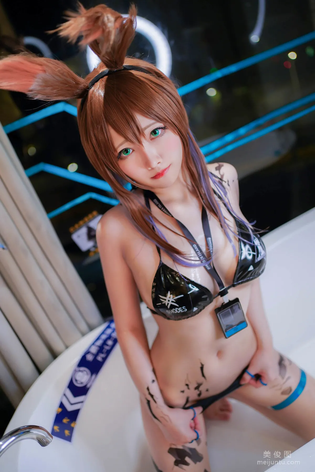 [网红COSER] Arty亞緹 - 黑胶兔女郎 写真集