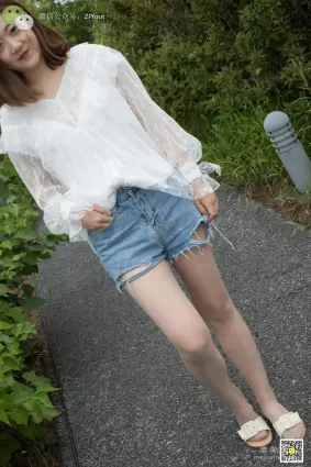 [山茶摄影LSS] NO.012 大一艺术系肉丝 写真套图