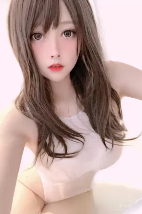 [网红COSER] 念念_D - 白色竞泳 写真集
