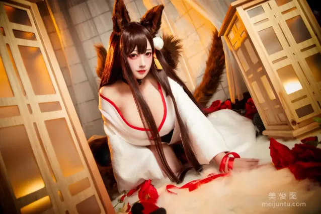[网红COSER] 念念_D - 赤城 白 无垢 写真集