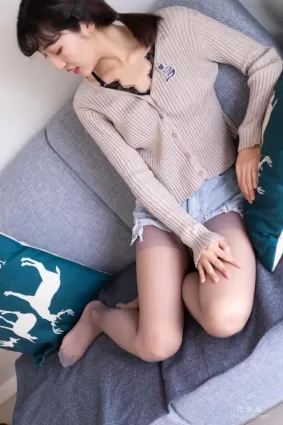 [山茶摄影LSS] NO.091 小雪 - 脚尖加固灰丝 写真套图