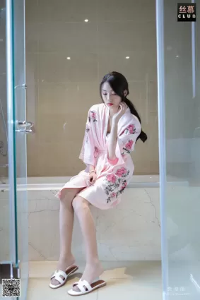 [丝慕] SM074 天天一元 诗晴《睡袍 浴缸》