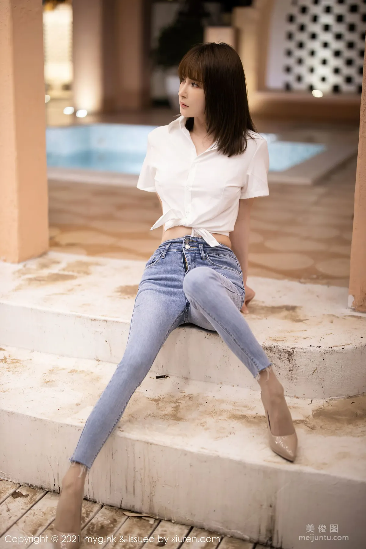 [美媛馆MyGirl] Vol.540 蔡文钰Abby - 经典的白衬衫与直爽牛仔裤
