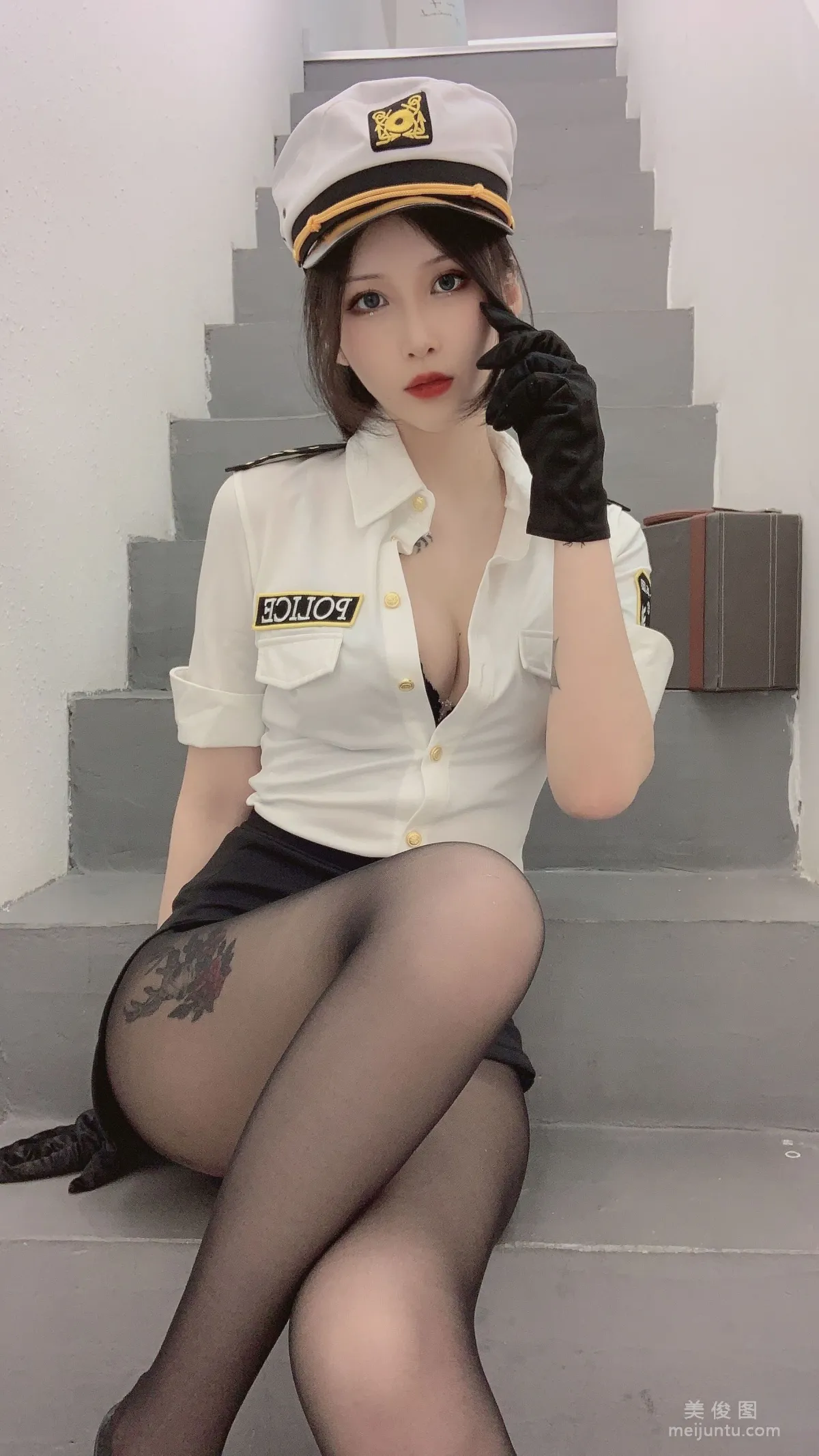 [Cosplay] vams子 - 女警 写真套图