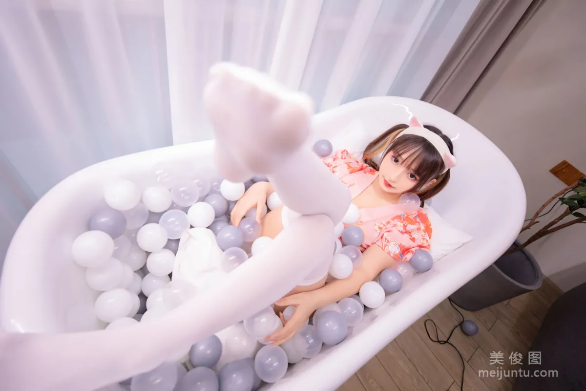 [Cosplay] 神楽坂真冬 - ガールズパフェ - 雪糕少女