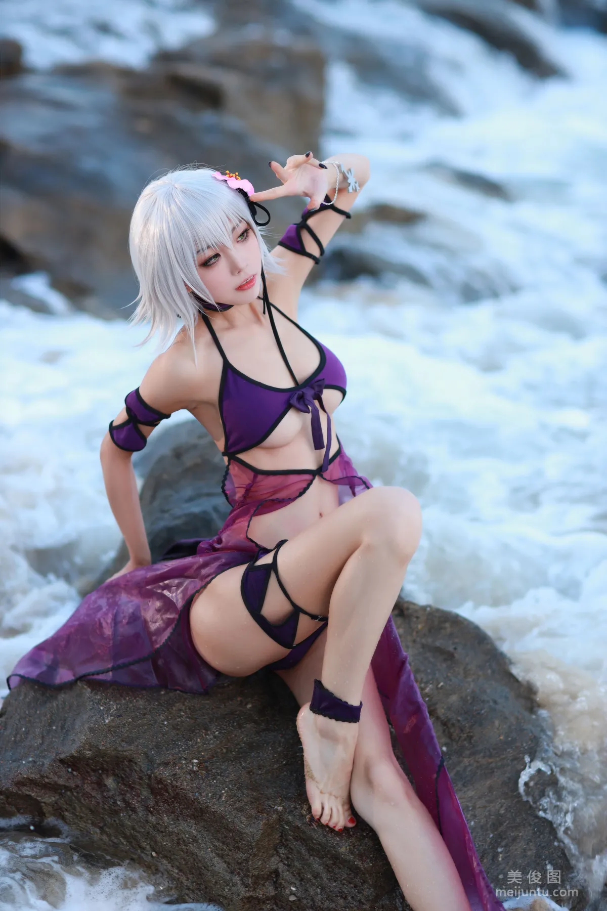 [Cosplay] 动漫博主水淼aqua - 贞德泳装 写真套图
