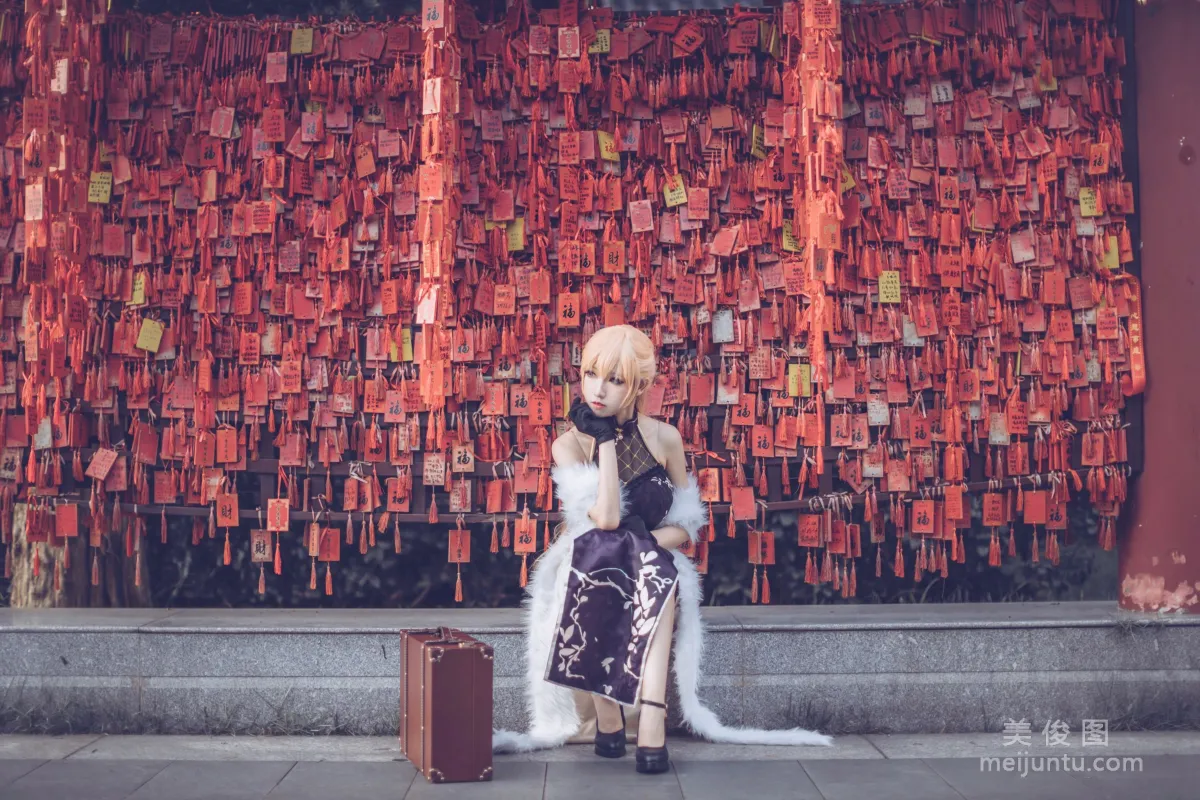 [Cosplay] Coser衣衣 - 少女前线 紫雨心