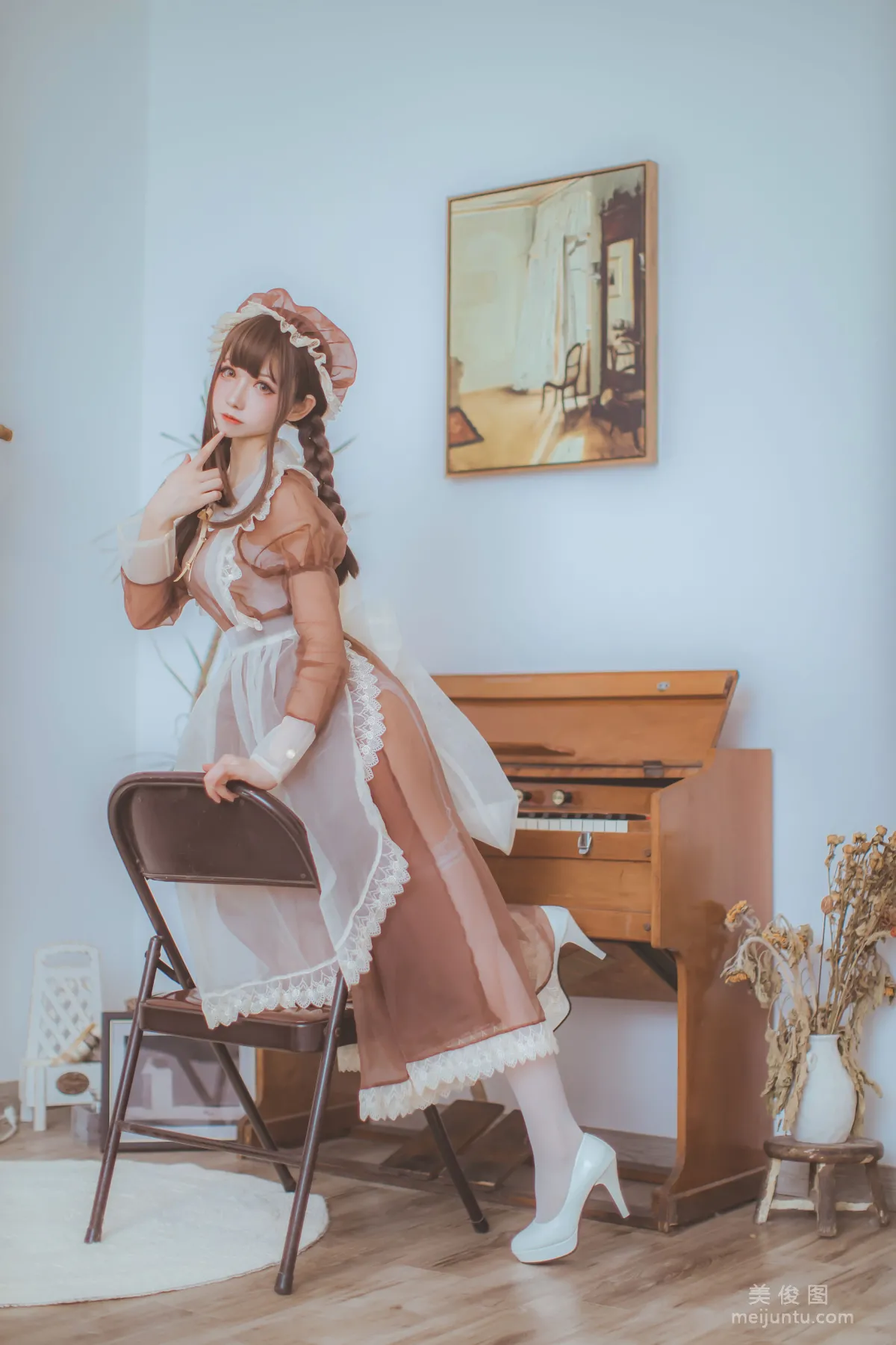 [网红COSER写真] 衣衣 - 透明女仆