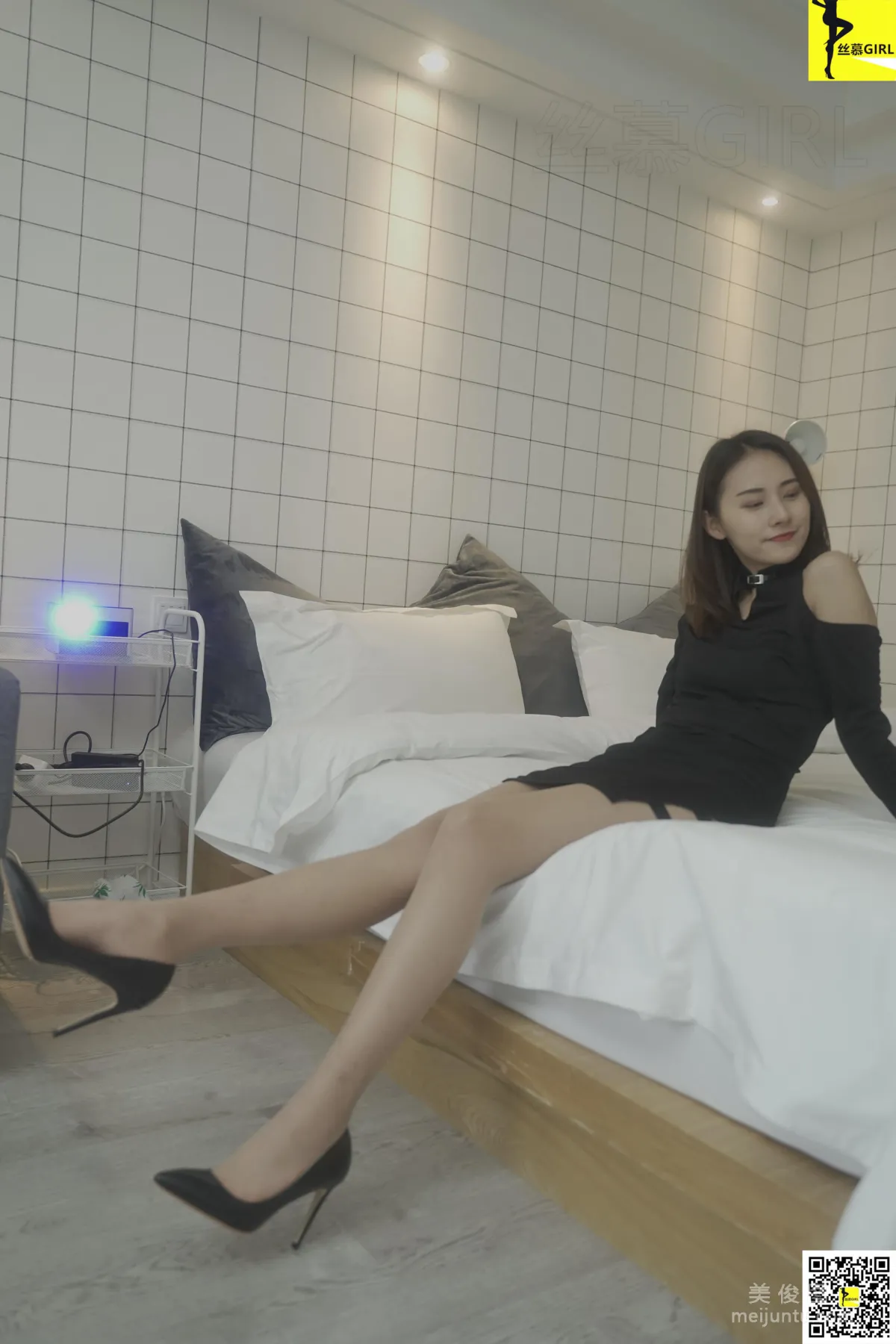 [丝慕] 第053期 婷伊 《初见》 写真套图