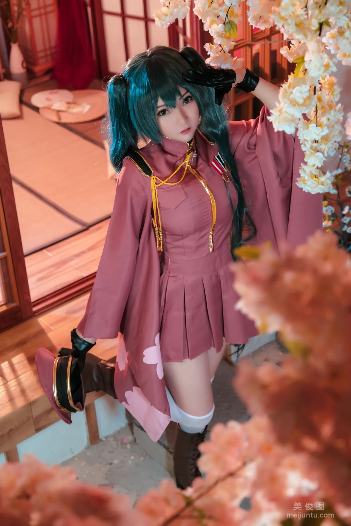 [网红COSER写真] Potato Godzilla - Miku Senbonzakura