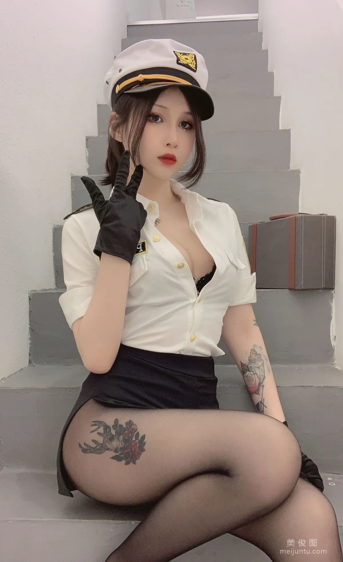 [Cosplay] vams子 - 女警 写真套图