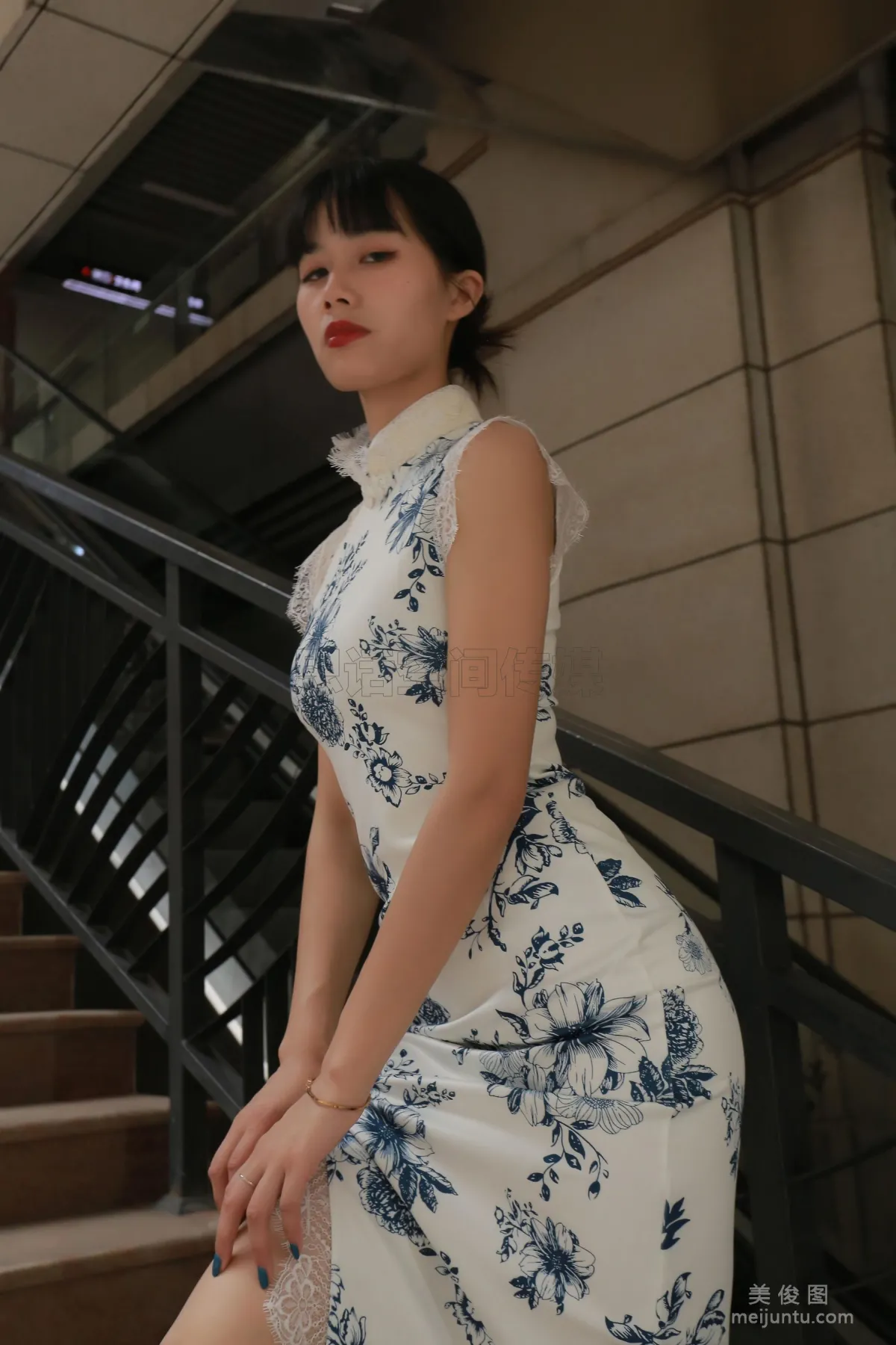 [思话SiHua] SH187 诗诗 - 穿肉丝的旗袍女神