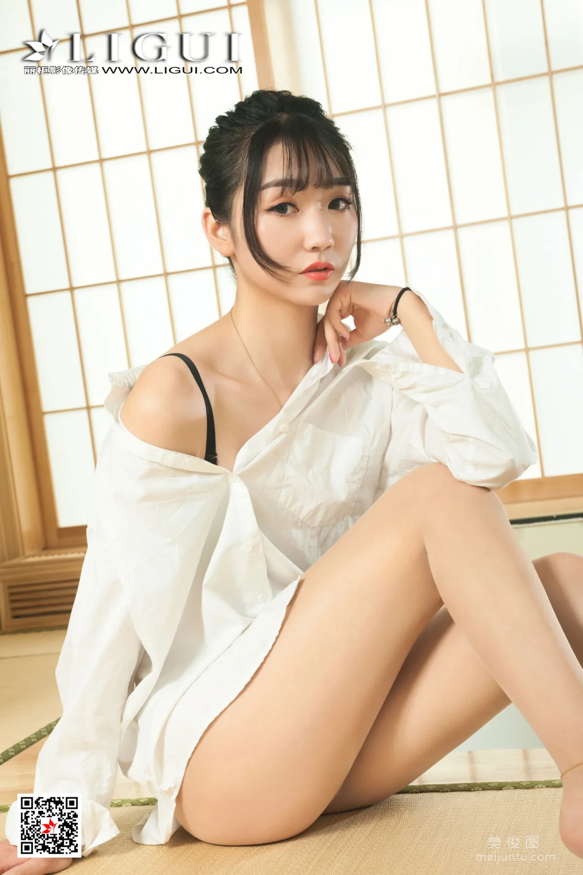 [丽柜Ligui] 网络丽人 Model 小涵《香乳浸蝉丝》