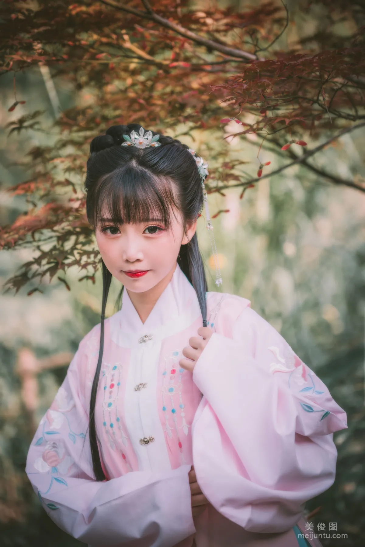 [网红COSER] 可爱人气Coser面饼仙儿 - 明治汉服